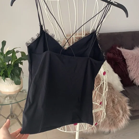 🎉 Host Pick! NWT! EXPRESS Black Lace Trim Strappy Back Tank Top - Picture 7 of 8